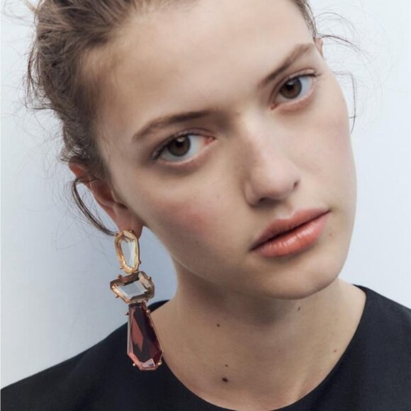 ZARA Resin Earrings - Picture 6 of 9